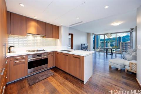 One Ala Moana(unit#1611)