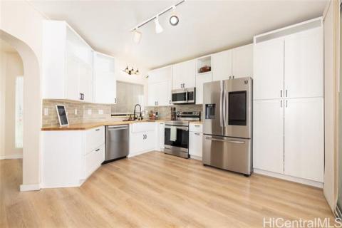 Arbors(unit#12E)