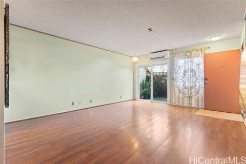 Windward Estate(unit#R202)